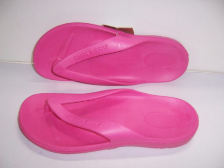 STARFISH Orthotic Thongs - Metallic Fuchsia - Wool World